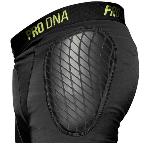 Infamous Pack Pro Dna Reflex 4+7 Noir est un petit concentré de